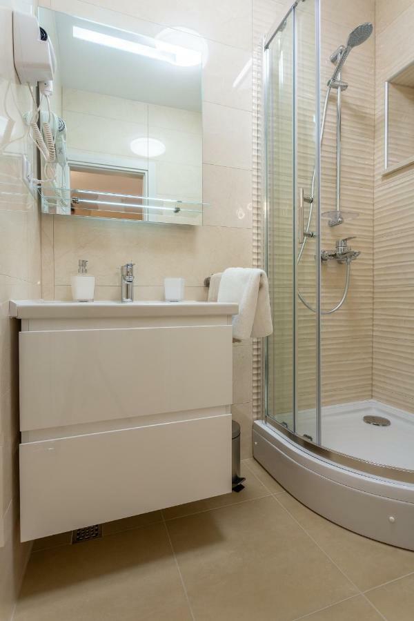 מילנה Villa Stonehouse מראה חיצוני תמונה